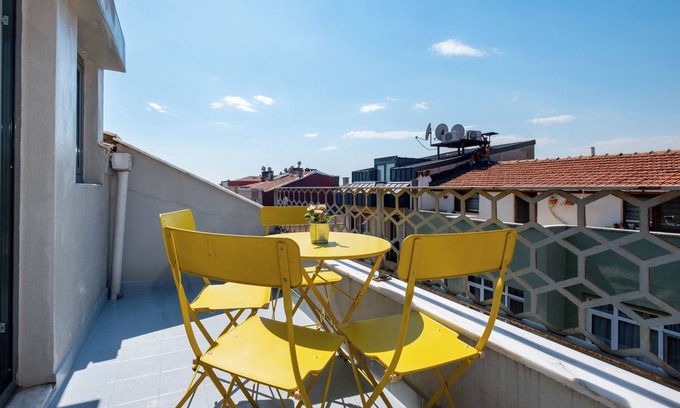 Taksim Apartment | Full House with 5 Bathrooms, Elevator and Central Location