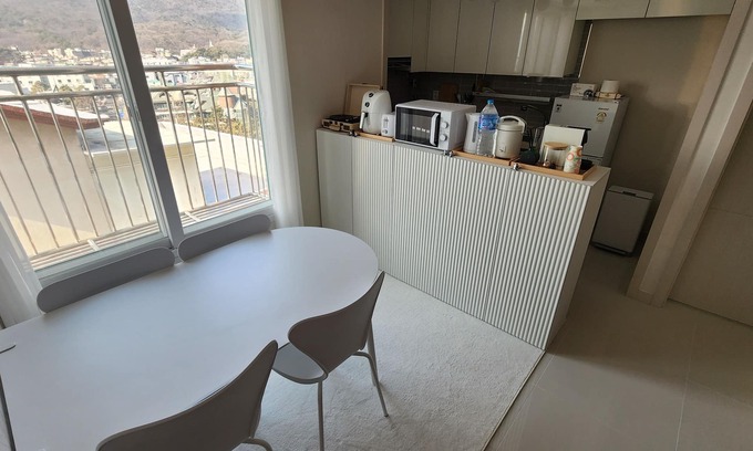 Ssangmun-dong Villa | Two-Room Retreat with Spa & Hot Tub, Near Transit