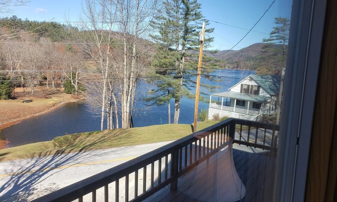 Ludlow House | Full Ski Season Home -3 BR -2 BA - Nov to Apr. www.tysonbarn.com