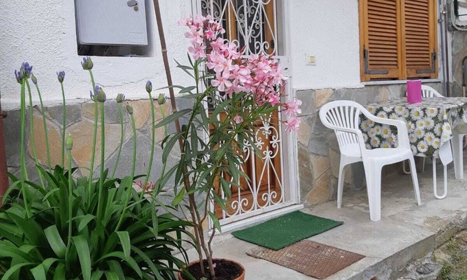 Montaldo di Mondovi House | Fully detached two-room apartment