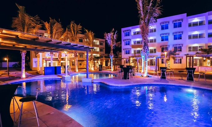 Cerritos Condo | Inviting 2 BR Condo Steps from Beach at Almarena Residencial
