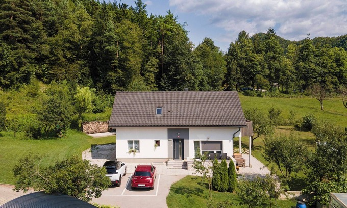 Moste Apartment | Modern Apartment with Balcony, Terrace & Garden - Rated 10/10