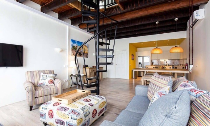 Pietermaai District Apartment | Historic City Centre: 3BR Penthouse with Ocean View
