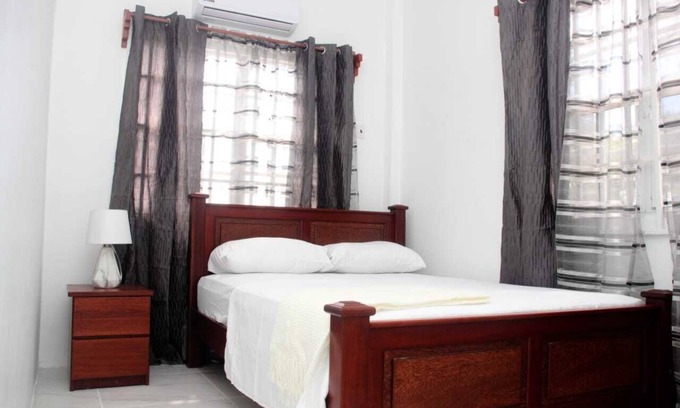 Georgetown Apartment | Elegant 2-Bedroom Suite with Kitchen and Child-Friendly Amenities