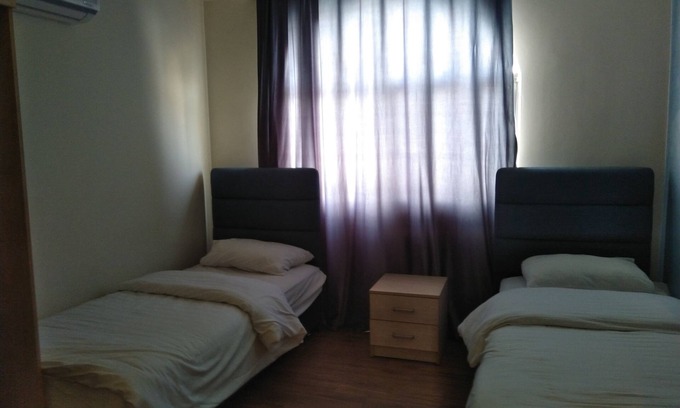 Aqaba Apartment | Comfortable Rooms with Private Bathrooms and Breakfast Included