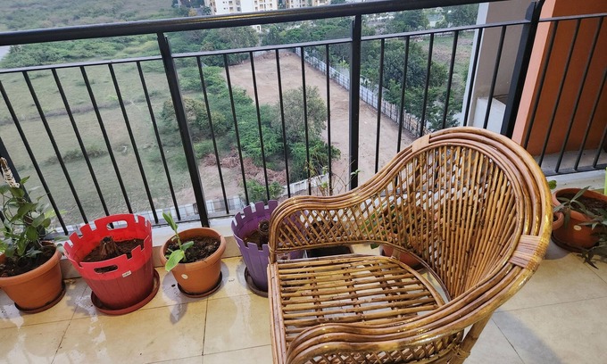Kelambakkam Apartment | Stylish 1 Bed Retreat in IT SIPCOT/OMR Area, Family-Friendly