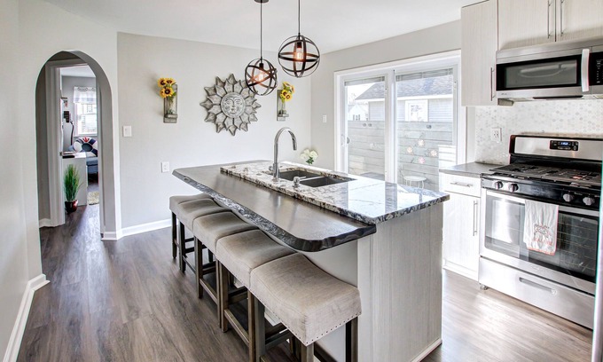 Port Clinton House | Pet-Friendly Retreat: Walk to Beach, Near Cedar Point!