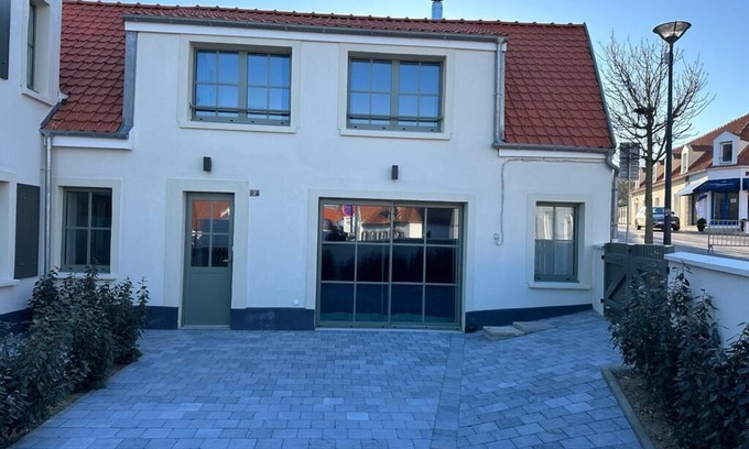 Wissant House | Spacious 5 Bedroom House in Wissant, Steps from the Sea