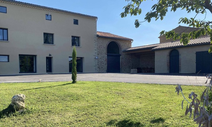 Tourtrol House | Renovated Farmhouse, Steps from a Historic Bastide