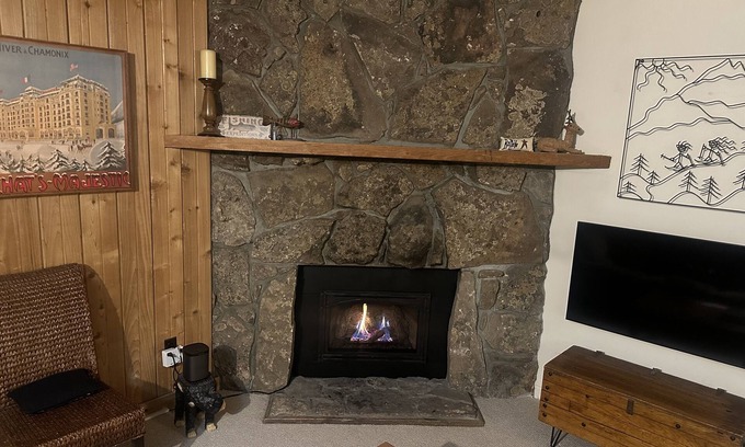 Dillon Condo | Renovated Retreat with Lake & Mountain Views in Colorado