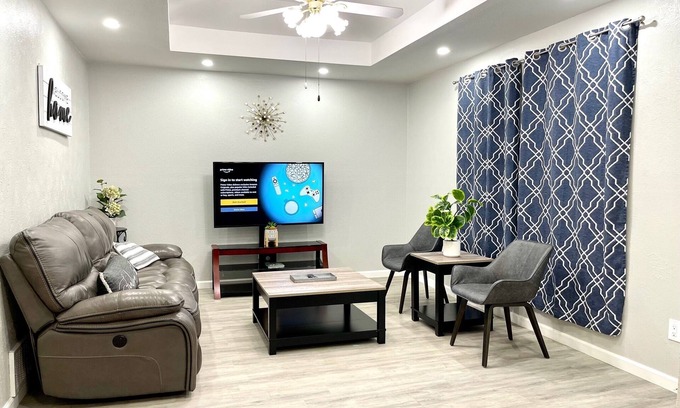 Frisco House | Renovated Half Duplex in Downtown Frisco with Free Amenities