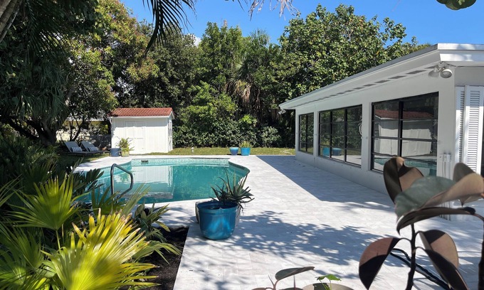 Lake Clarke Shores House | Renovated Gem with Pool on Spacious Double Lot