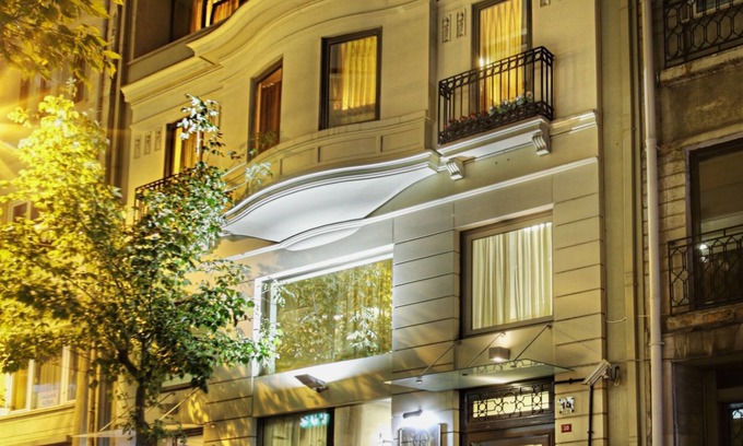 Osmanbey Apartment | Trendy Nişantaşı Studio for 2+1 with Spa & Breakfast