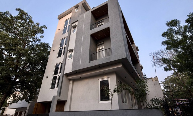 Lalkothi House | Smart Home Retreat with Spa and Gourmet Breakfast
