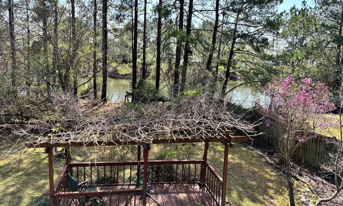 Aiken House | Fully-stocked waterfront getaway in Aiken. Pet-friendly!