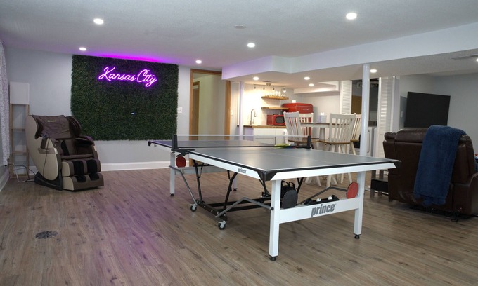Pendleton Heights House | Unforgettable Stay with Fun Amenities in Central KC!
