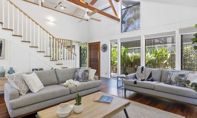 Sunshine Beach House | Experience Fun in Ferris: Oceanfront Stay with All Amenities