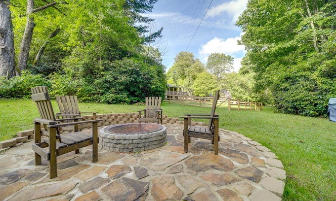 Highlands House | Pet-Friendly Highlands Retreat with Fenced Yard & Spa