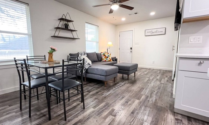 Kessler Apartment | Convenient Stay Near Bishop Arts, Med Center & Zoo