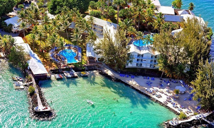 Pointe du Bout Apartment | Cozy Hotel Carayou: Oceanfront Spa & Pool Retreat
