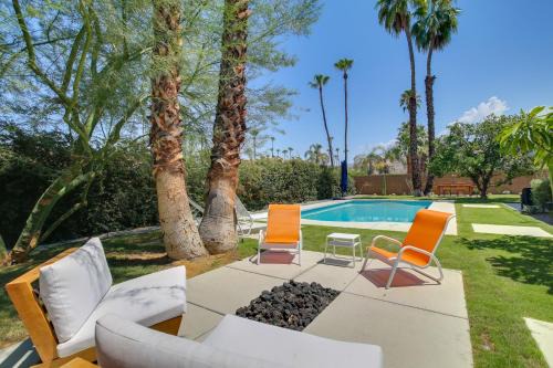Palm Springs House | Vibrant Palm Springs Retreat with Oceanfront Amenities