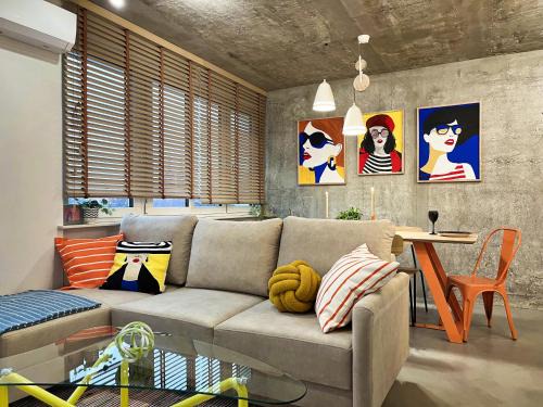 Srodmiescie Apartment | Trendy Getaway at Funky Vibes Apart - 10/10 Guest Rated