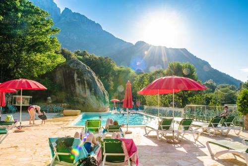 Ota Other | Discover Funtana a l'Ora: Poolside Bliss with Ocean Views