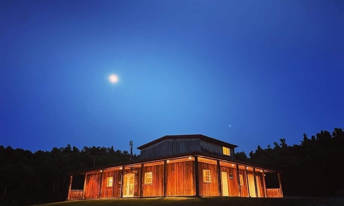 Stanton Cabin | Explore Furnace Mt Rustic Retreat: Family-Friendly Escape