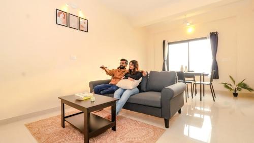 Pune Apartment | Furnished 2 BHK near Kharadi with High speed Wi-Fi
