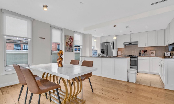 Penn Quarter Apartment | Stylish 2BR Apartment with Pool & Spa in Penn Quarter, DC