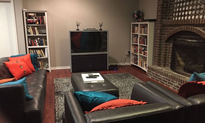 Lenexa Apartment | Tranquil Lenexa Apartment with Breakfast and Kitchen Access