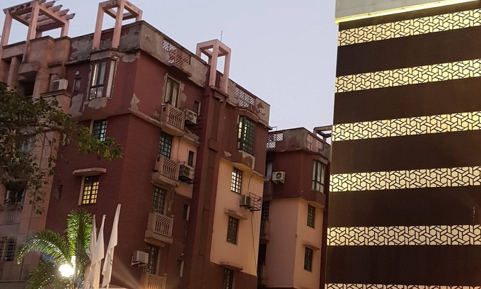Ballygunge Apartment | Comfortable Flat with Kitchenette in South Kolkata's Heart