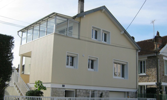 Brive-la-Gaillarde House | Renovated Holiday Home for 8 with Pool & Spa in Brive