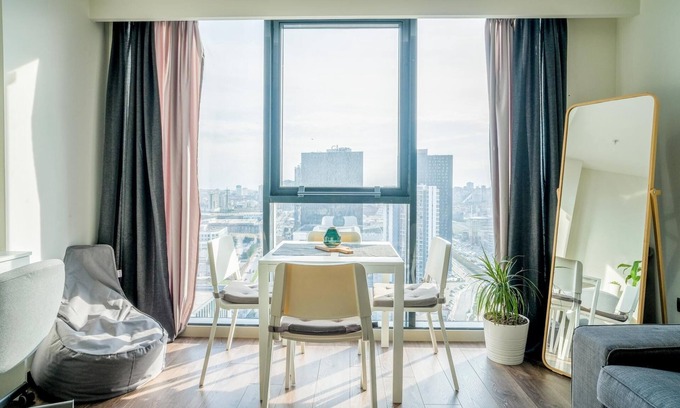 Mahmutbey Apartment | Modern Studio in Bagcilar with Kitchen and Breakfast Included