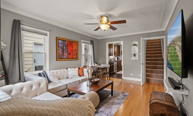 St. Louis Park Apartment | Inviting Oasis in Browndale: Walk to Lakes & Pet Friendly!