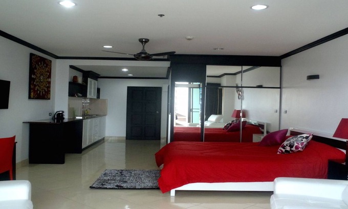 Jomtien Apartment | Beachside Furnished Studio with Ocean View in Jomtien Pattaya