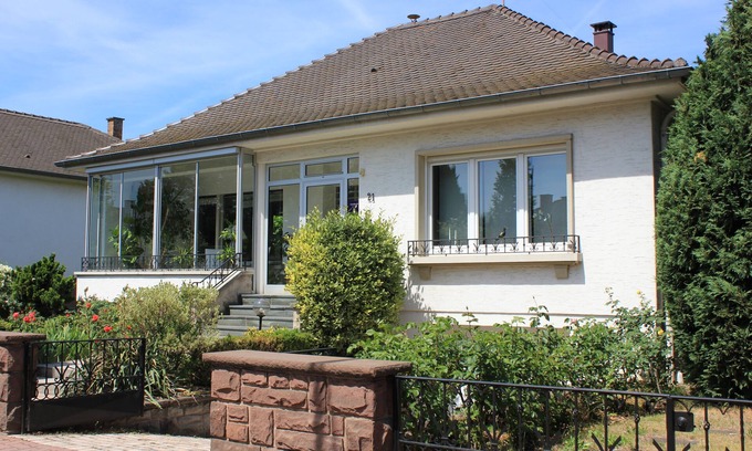 Canardiere Est Apartment | Inviting 2-Bedroom Retreat with Garden & Family-Friendly Amenities