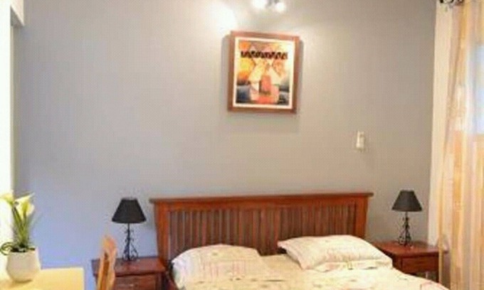 Douala Apartment | Cozy Furniture Studio in Bonapriso, Douala - Your Getaway