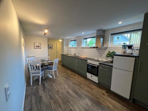 Ullared Apartment | Family-Friendly Retreat at Furuvägen 11 D - Rated 8.8/10