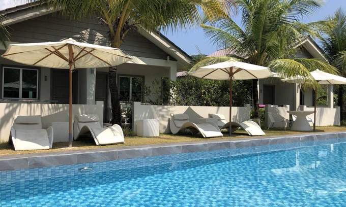 Pantai Tengah Hotel | Discover Fuuka Villa: Poolside Retreat with Top Ratings