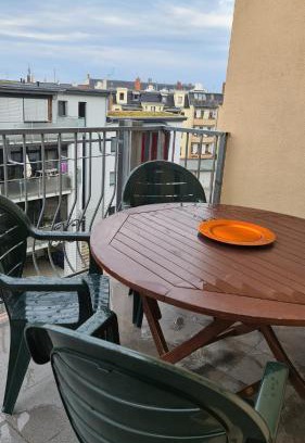 Goerlitz Apartment | Cozy Apartment Near Train Station and City Center