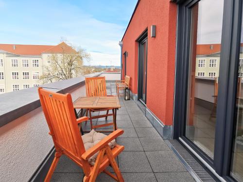 Straubing Apartment | Stylish Fynbos City Penthouse with Rooftop Terrace & Breakfast