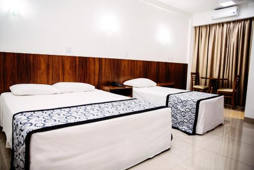 Patos de Minas Hotel | Explore Gálatas Golden Hotel: 4-Star Comfort Awaits