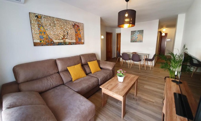 Explanada de la Estacion Apartment | Gálvez Flat: Prime Location by Málaga Railway Station