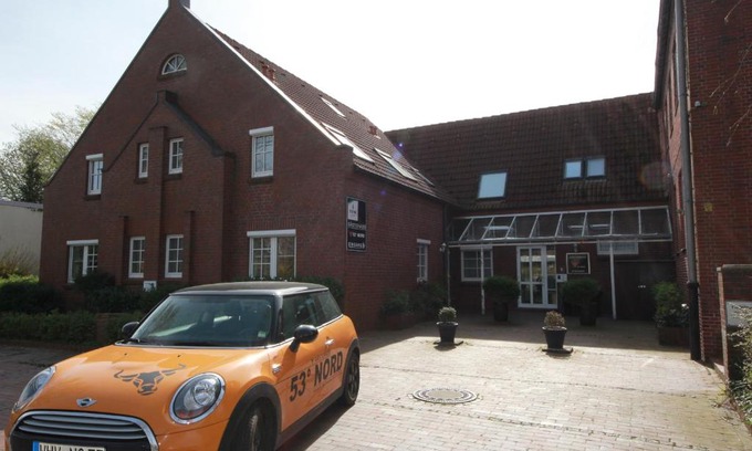 Voslapp Hotel | Family-Friendly Comfort at Gästehaus 53 Nord - Rated 8/10