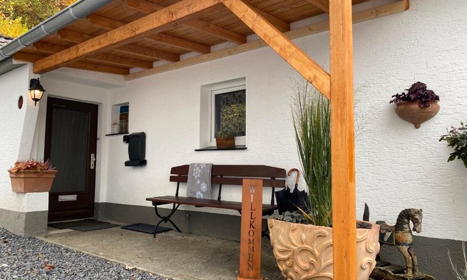 Arnsberg Apartment | Discover Gästehaus An der Berbke: 4-Star Gem with High Ratings