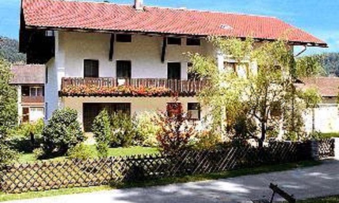 Bayerisch Eisenstein Hotel | Family-Friendly Getaway at Gästehaus Buchinger - Rated 9.5