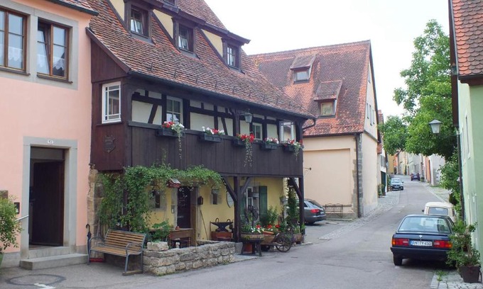 Rothenburg Old Town Hotel | Kid-Friendly Getaway at Gästehaus Gerlinger with Great Reviews
