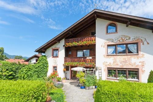 Oberammergau House | Family-Friendly Stay at Gästehaus Eder Oberammergau
