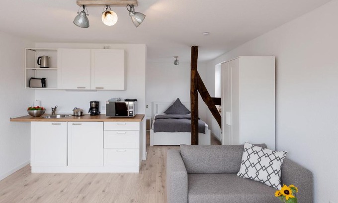 Calden Apartment | Child-Friendly Retreat at Gästehaus Hegerweg 2, Calden